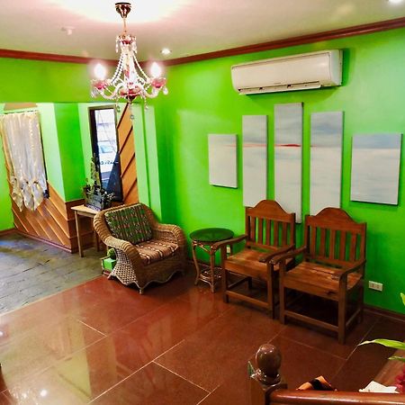 Tinhat Halal حلال Certified Boutique Hotel And Restaurant Davao City Екстериор снимка