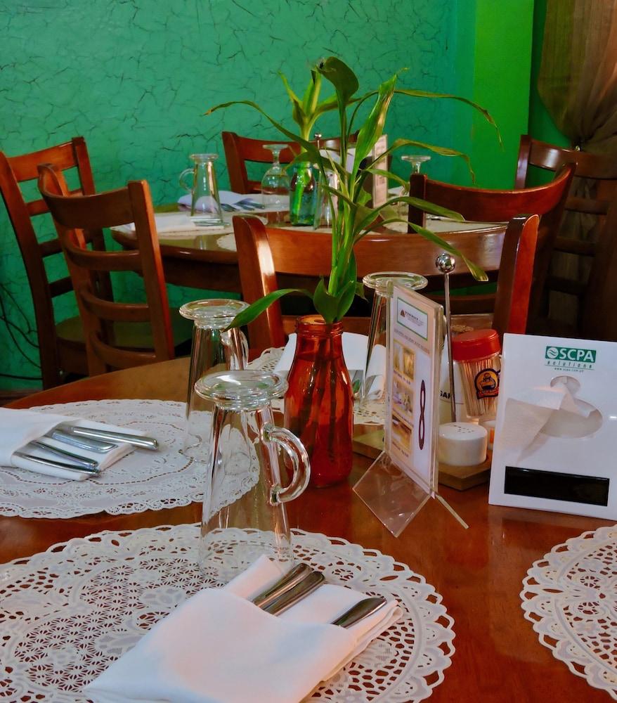 Tinhat Halal حلال Certified Boutique Hotel And Restaurant Davao City Екстериор снимка