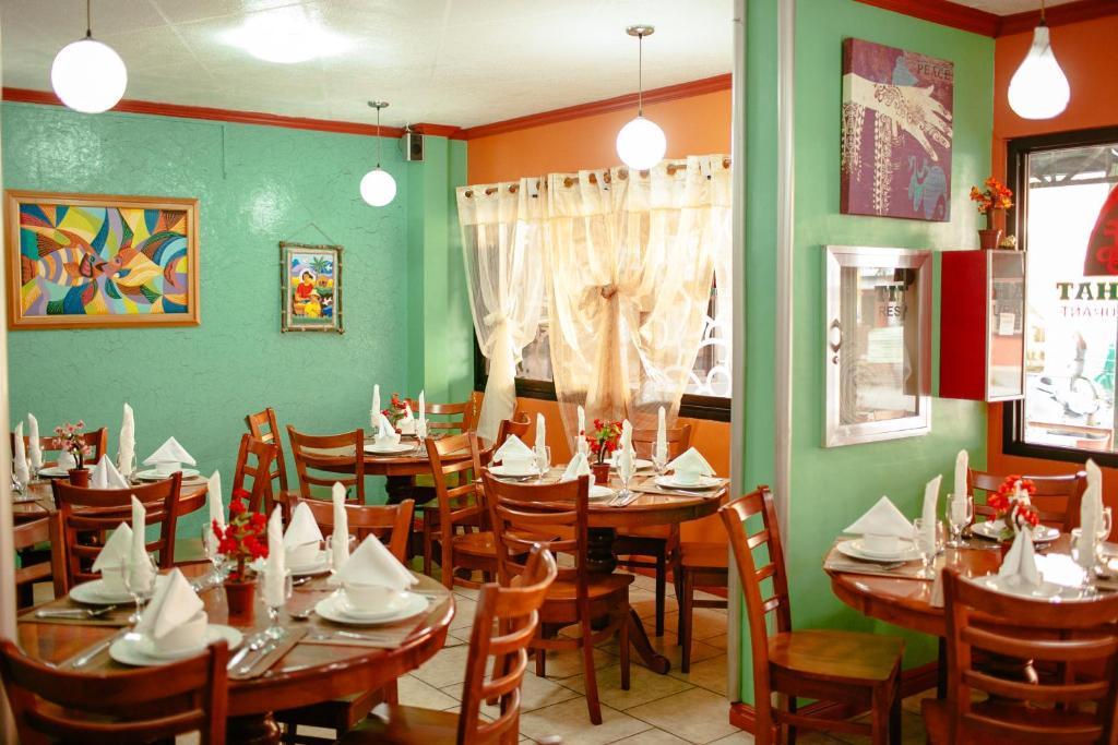 Tinhat Halal حلال Certified Boutique Hotel And Restaurant Davao City Екстериор снимка