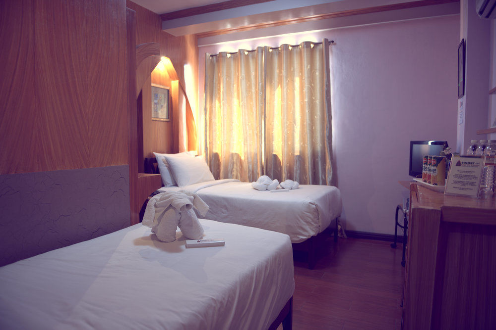 Tinhat Halal حلال Certified Boutique Hotel And Restaurant Davao City Екстериор снимка