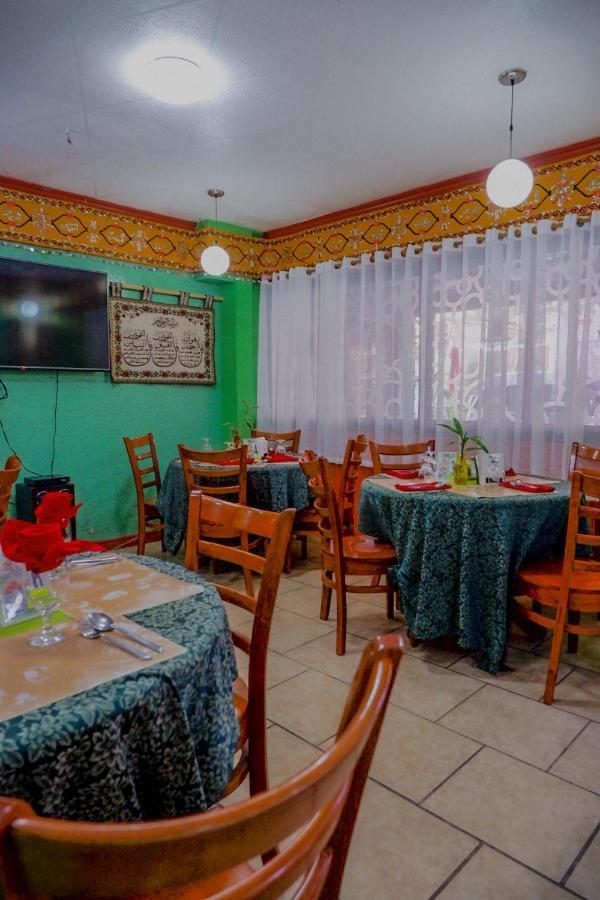 Tinhat Halal حلال Certified Boutique Hotel And Restaurant Davao City Екстериор снимка